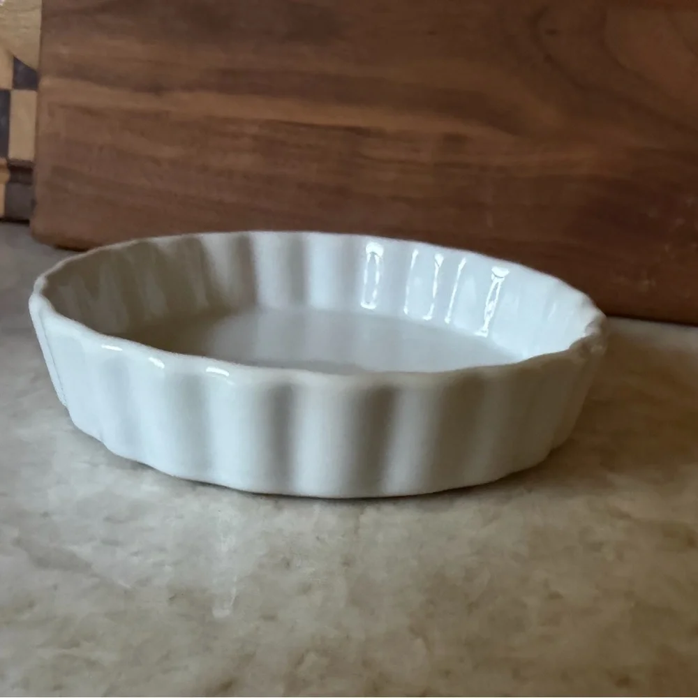 Sur La Table tart dish